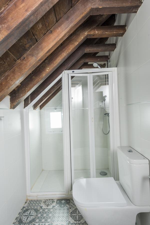 Genteel Home Trinidad Grund มาลากา ภายนอก รูปภาพ
